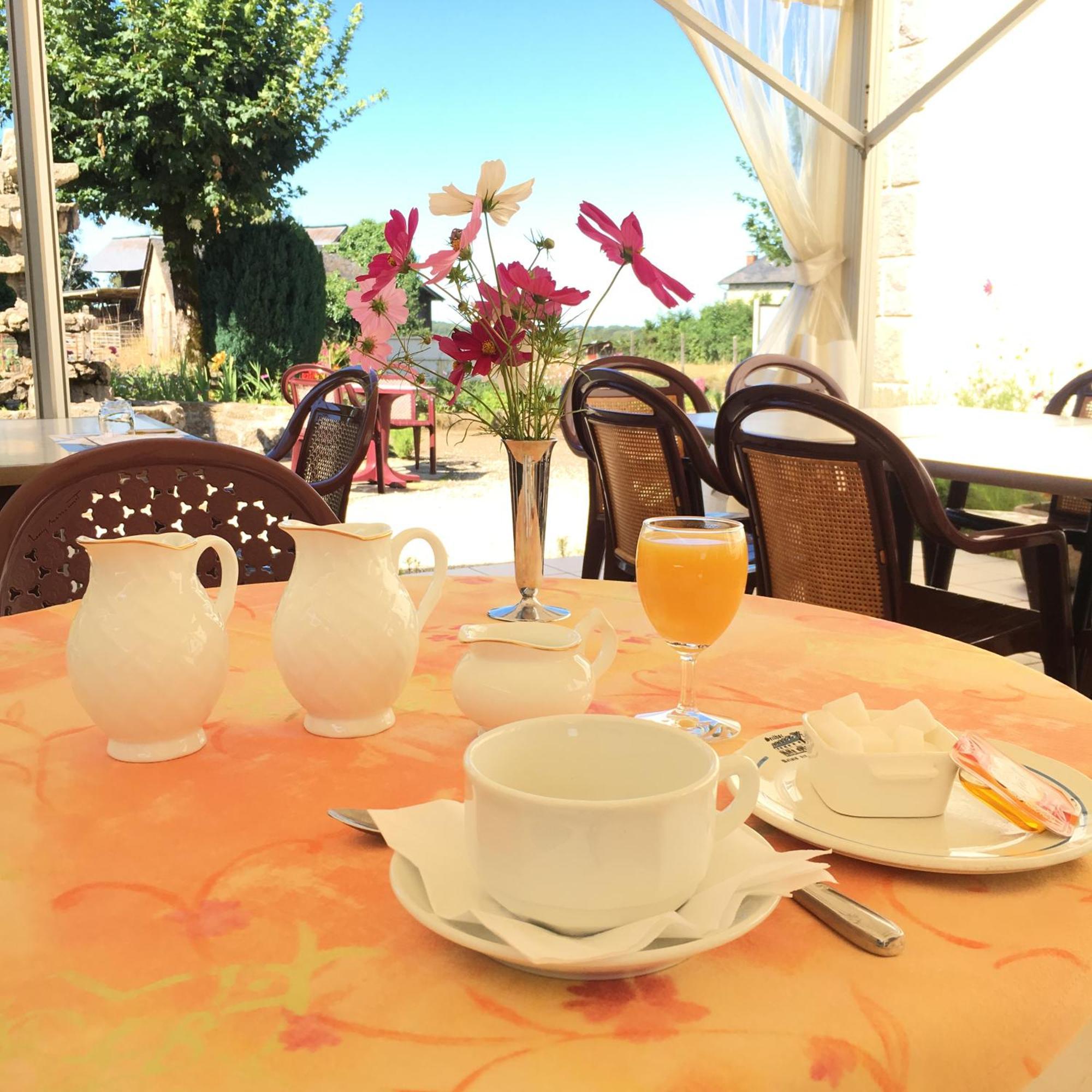 Logis Relais Des Monedieres Seilhac Kültér fotó